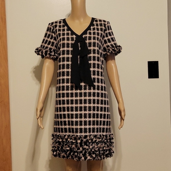 CeCe Dresses & Skirts - Ce Ce Dress